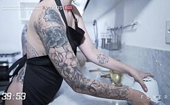 Cam4 brasil tatuada trepando forte na cozinha de casa