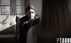 Morena transando cheia de tesão com o sortudo do pau grosso