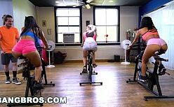 Amantes e cia ninfeta da bunda grande fodendo com seu amigo